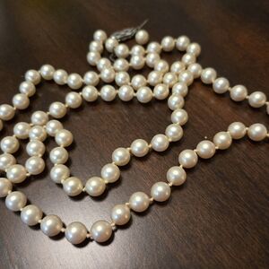 Vtg. MAJORICA Mallorcan Cultured Pearl Need To Be Restrung, 34"L